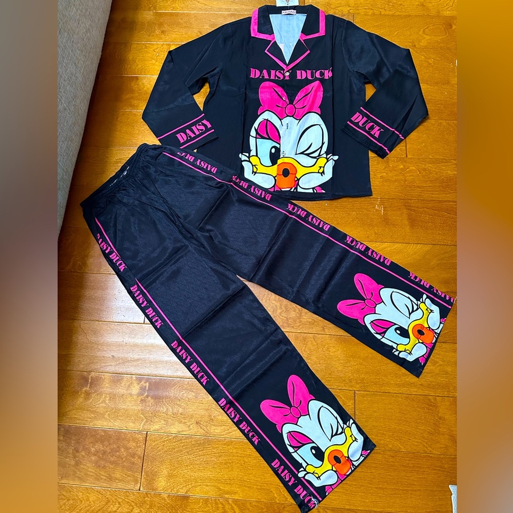 Donald Ducks cartoons printed scratched silk pajamas